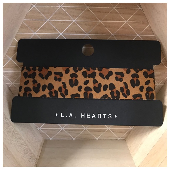 PacSun Jewelry - ‼️SOLD‼️PacSun LA Hearts Leopard Print Choker